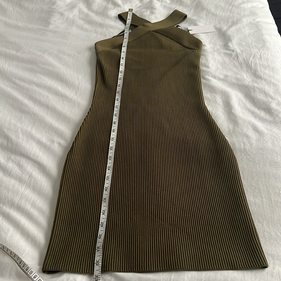 Babaton Bodycon Sculpt Dress xs green NWT - Picture 4 of 4